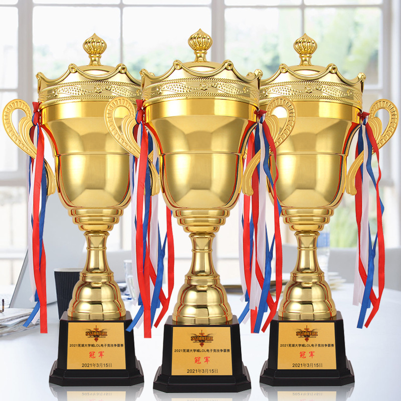 Metal universal large trophy, basketball and football sports meeting champion, alloy electroplated trophy, double-ear covered gold cup details Picture