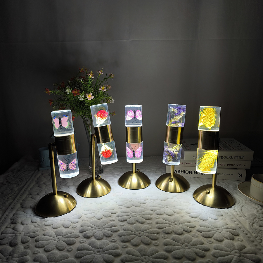 Rotatable acrylic eternal flower table lamp, rechargeable night light, decorative item, dormitory bedside lamp, ambient light, birthday gift Specification drawing