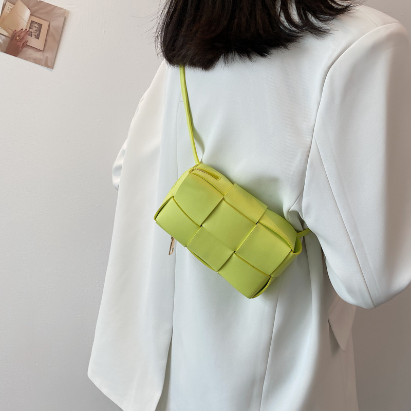2022 New Bag Women Mini Women's Fanny Pack Niche Braided Bag Ins Shoulder Bag Fashion Cross-Body Bag Specification drawing