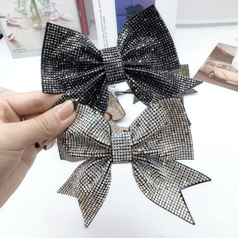 Diamond-encrusted hair clips, women's bow, side, high-end, exquisite hair clips, large hair volume, high back of the head, top of the skull Application Scenario