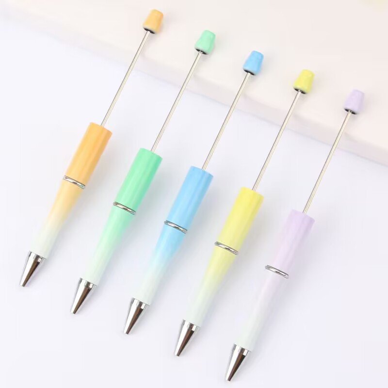 Beaded Pen Diy Creative Plastic Pen Business Office Student Gift Pen Three Color Gradual Change Ball Pen Manufacturers Direct Sales Application Scenario