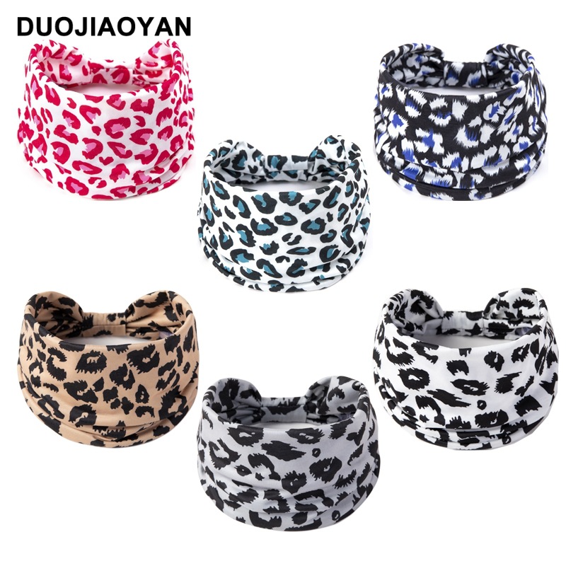 Wholesale of new cross-border elastic wide-edge sports hair bands from Europe and America, milk silk leopard print women's hair bands, sweat-absorbing hair ties Application Scenario