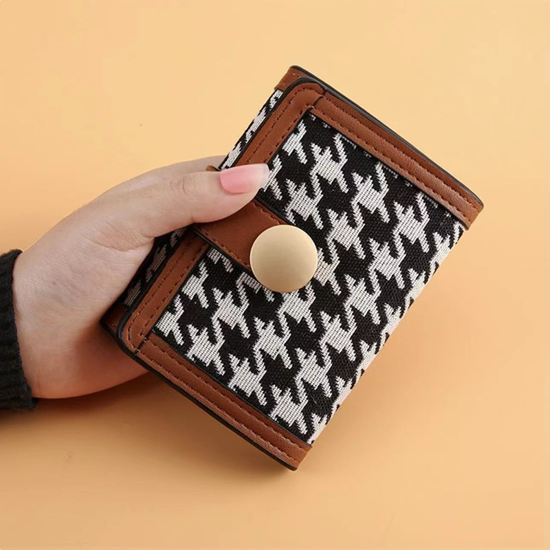 New Fashion Women's Clutch Bag Three Fold Thousand Bird Plaid Canvas Long Coin Purse Classic Retro Multi-Functional Wallet Application Scenario