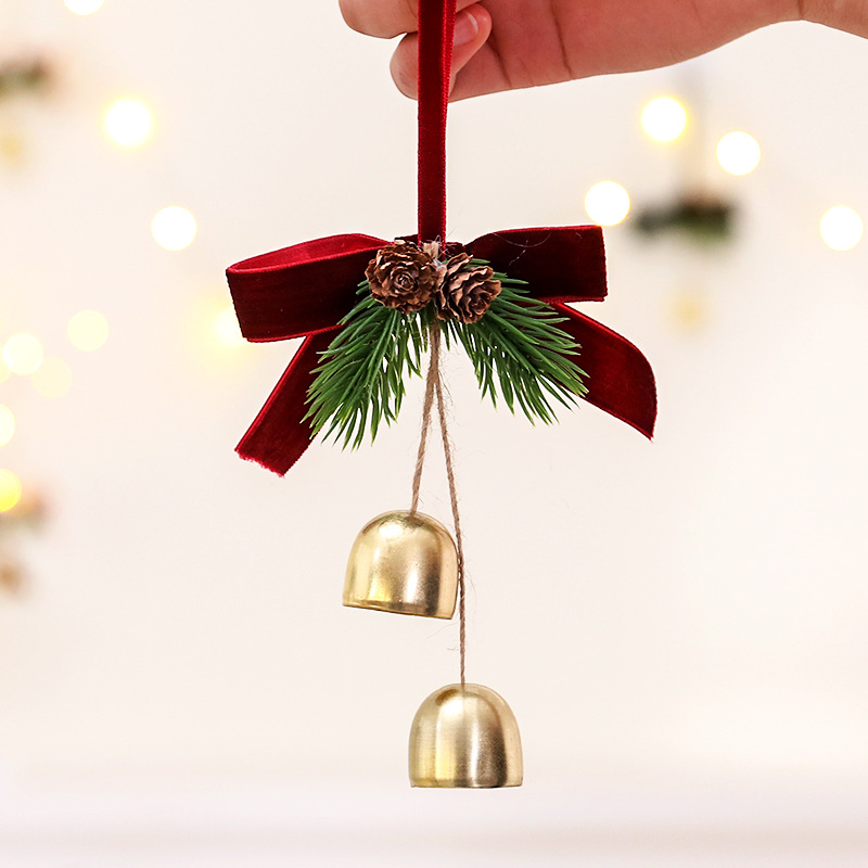 Christmas decorations, pendants, bells, pinecones, home door decorations, atmosphere decoration, scene arrangement, Christmas tree small ornaments Application Scenario