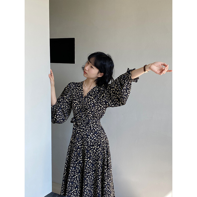 "Jiangzuo 4 meters more dosage!" Heavy industry floral print dress for women, short French romantic one-piece slimming dress 1316