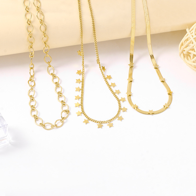 Niche design, personalized titanium steel necklace, collarbone chain, cold female style, golden DIY accessory, bare chain, hanging accessory details Picture