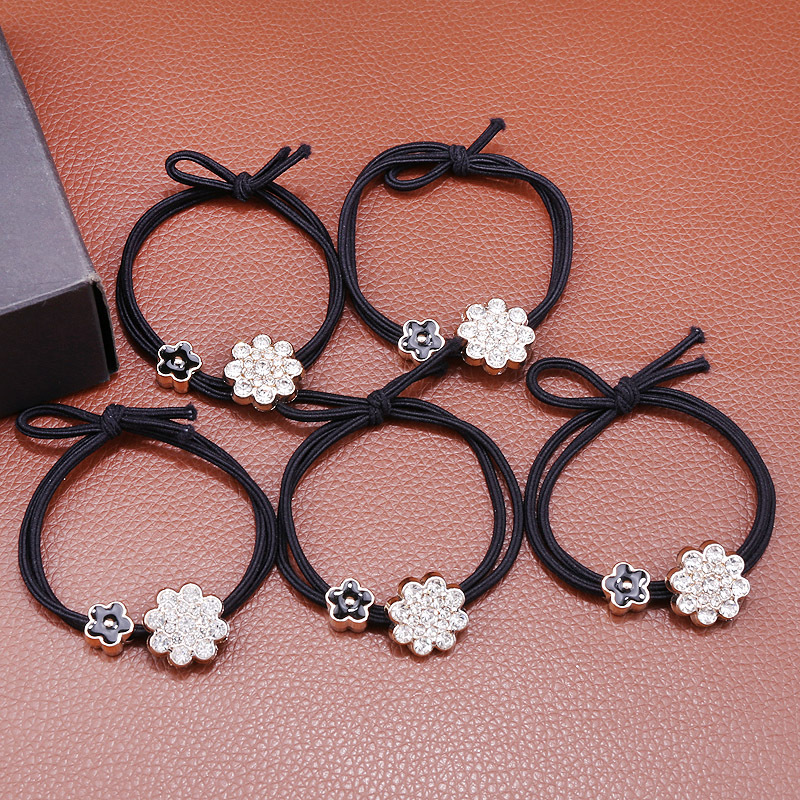 Japanese And Korean Version Of Rhine-Drill Drop Oil Four-Leaf Flower Hair Rope Flowers Tied With Bow Basic Head Rope Sen Women's Rubber Band Head Jewelry details Picture
