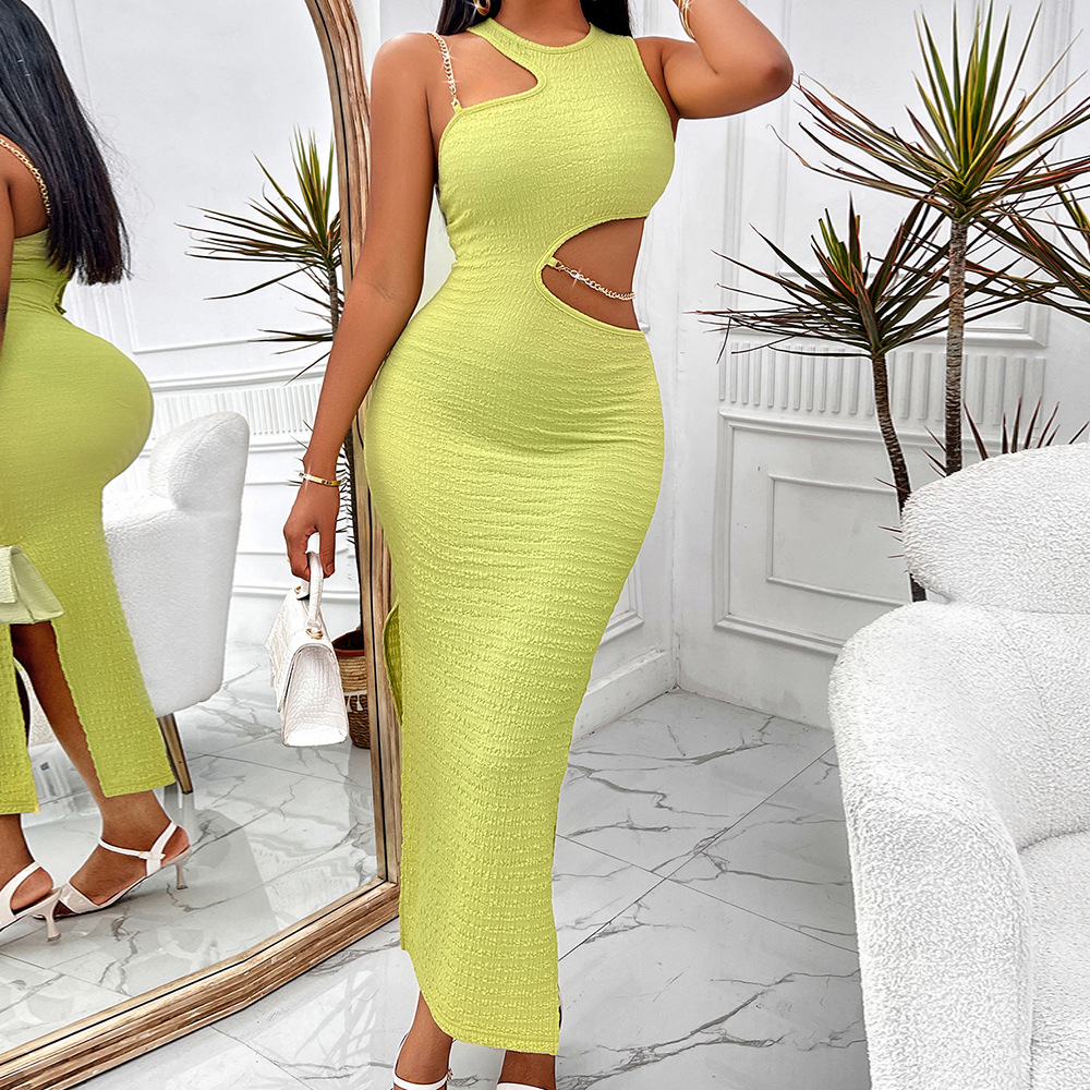 In 2025, the new women's clothing from the independent station of European and American fashion is a cross-border bestseller - a solid color off-the-shoulder, cut-out, hip-hugging, one-piece dress details Picture