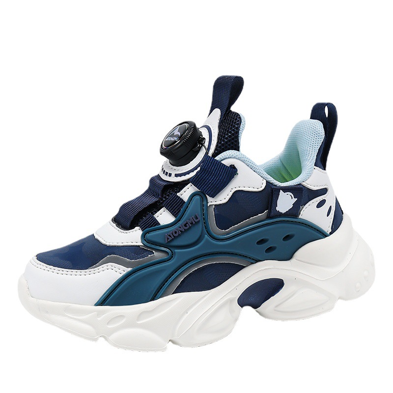 New Fall/Winter 2022 Children's Shoes Boys Leather Sneakers Children's Winter Two Cotton Casual Shoes For Big Children Item Picture