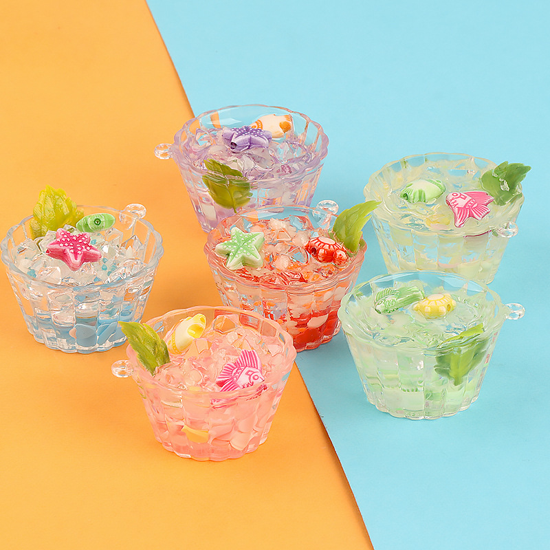 Three-dimensional creative luminous smoothie cups, diy food and play accessories, keychains, pendants, resin resin ornaments Application Scenario