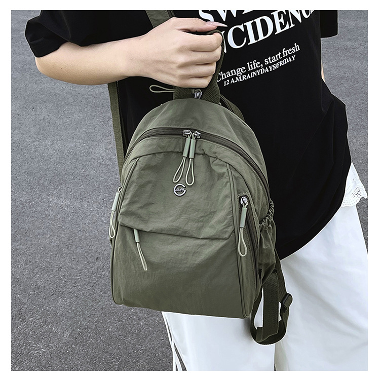 双肩包超轻2025新款高级感小众尼龙帆布上班通勤旅行背包小型轻便详情15