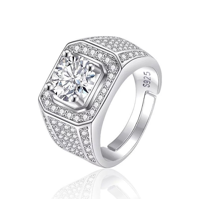Big Men's ring 925 silver ring, copper high-grade platinum plated, one-carat diamond ring, factory direct sales, powerful ring Application Scenario