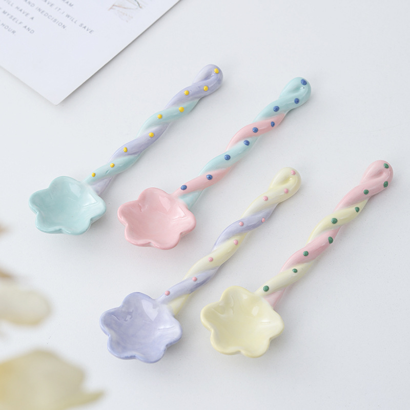 Ceramic long-handled spoon, household spoon, high appearance level, cute ins style stirring spoon, coffee spoon, girlish heart spoon wholesale Specification image