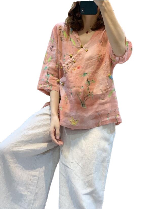 Ethnic style V-neck floral loose cotton and linen top for women, mid-sleeved summer shirt with buttons, artistic and retro Chinese style women's clothing Item Picture