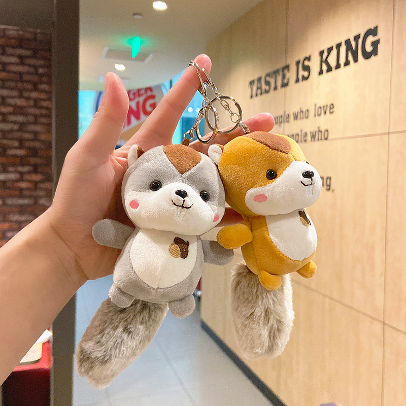 毛绒松鼠公仔包包挂饰钥匙链可爱书包挂件玩偶情侣钥匙扣礼品批发                              