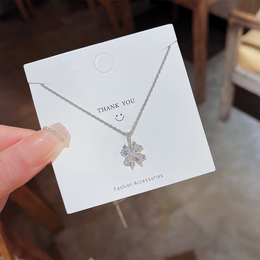 Korean Super Fairy Zircon Choker Sweet Niche Clavicle Chain Tide Light Luxury Necklace Korean Personality Four Leaf Petal Pendant details Picture