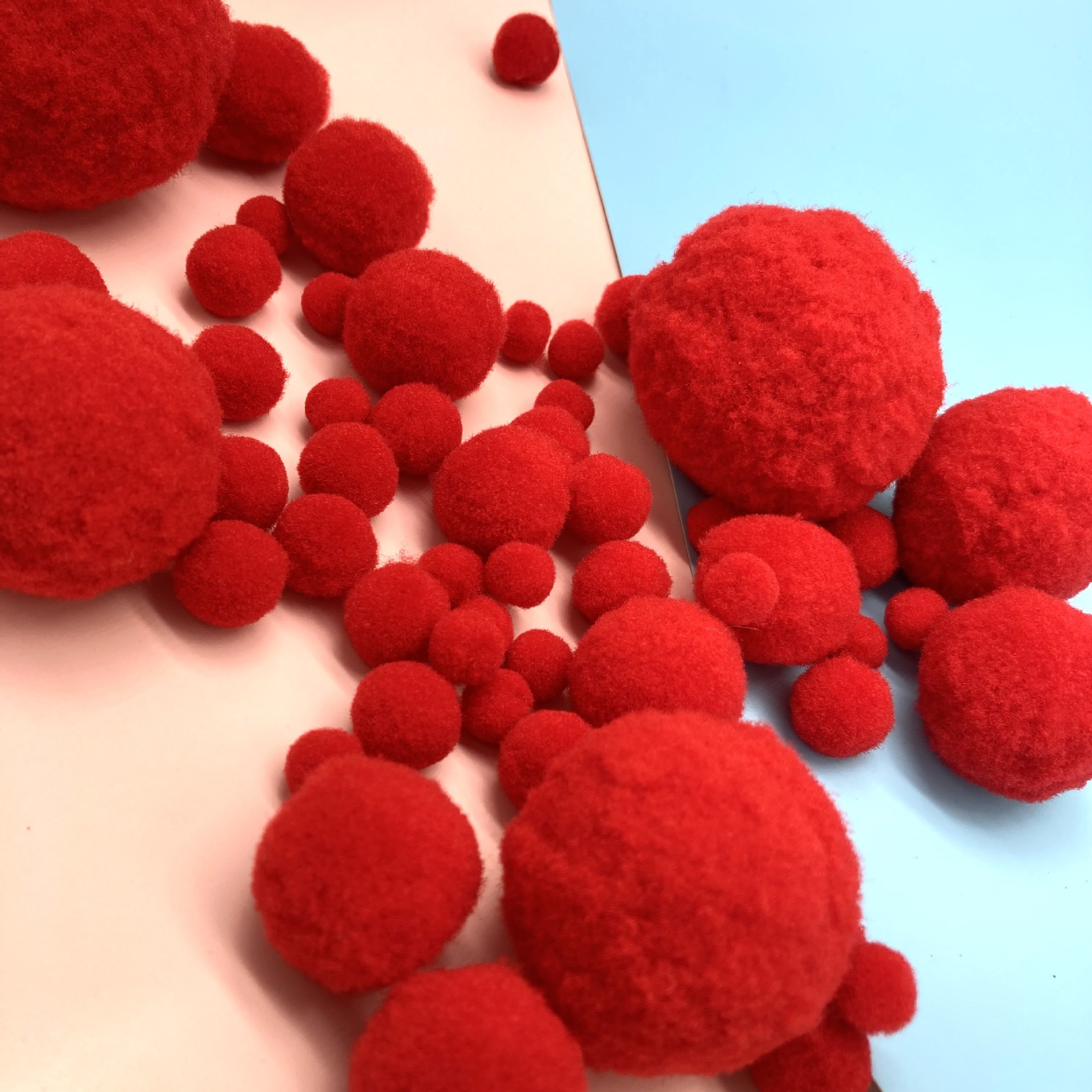 绒球金葱/毛绒球/毛球挂件/圣诞毛球串/木珠批发细节图