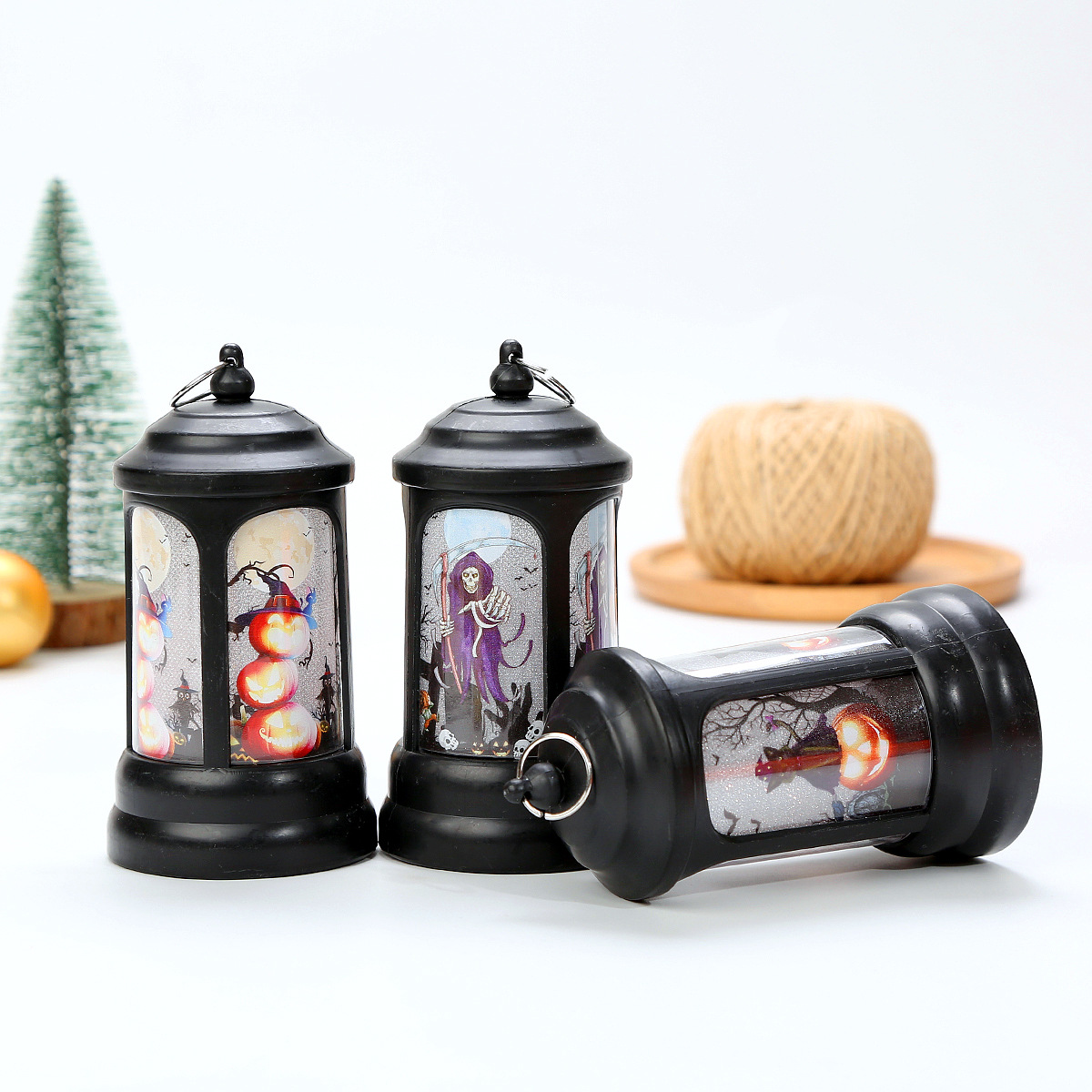 led retro small horse lanterns, Halloween small oil lanterns, electronic candle lanterns, hand-held night lights, plastic wind lanterns and ornaments Application Scenario