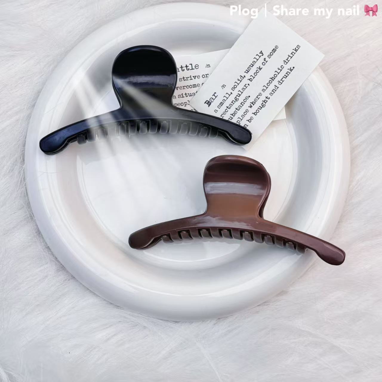 Simple tea-colored gripper, quality silicone hair clip, Korean version for women, exquisite updo, large shark clip, high-end accessory Specification image