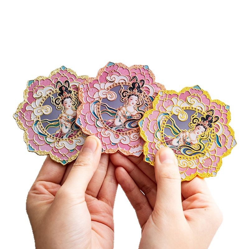 黄铜摆件/佛教用品/穆斯林挂件/工艺品/立式纸巾架白底实物图