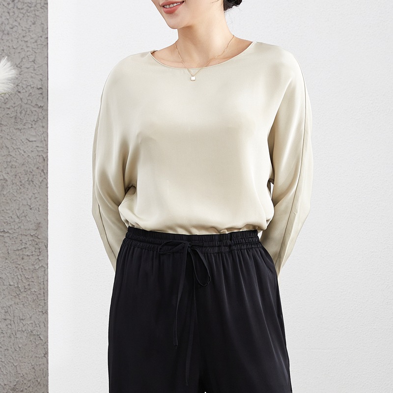 Spring 2025 new base layer, silk T-shirt, women's wear, mulberry silk round-neck pullovers, heavyweight silk long-sleeved top details Picture