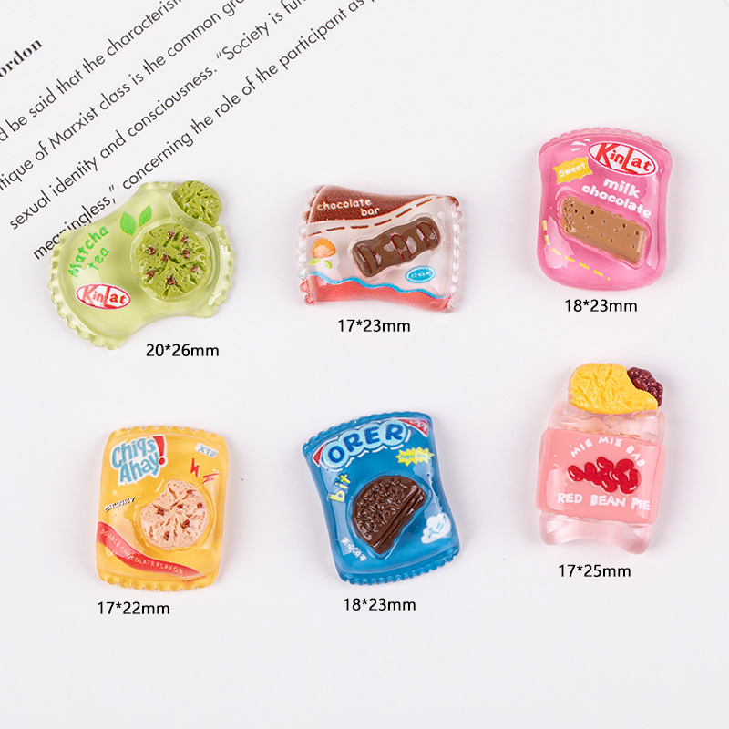 Resin accessories, cartoon simulation cookies, fun snacks, diy cream glue, phone cases, patches, hair accessories, decorative materials details Picture