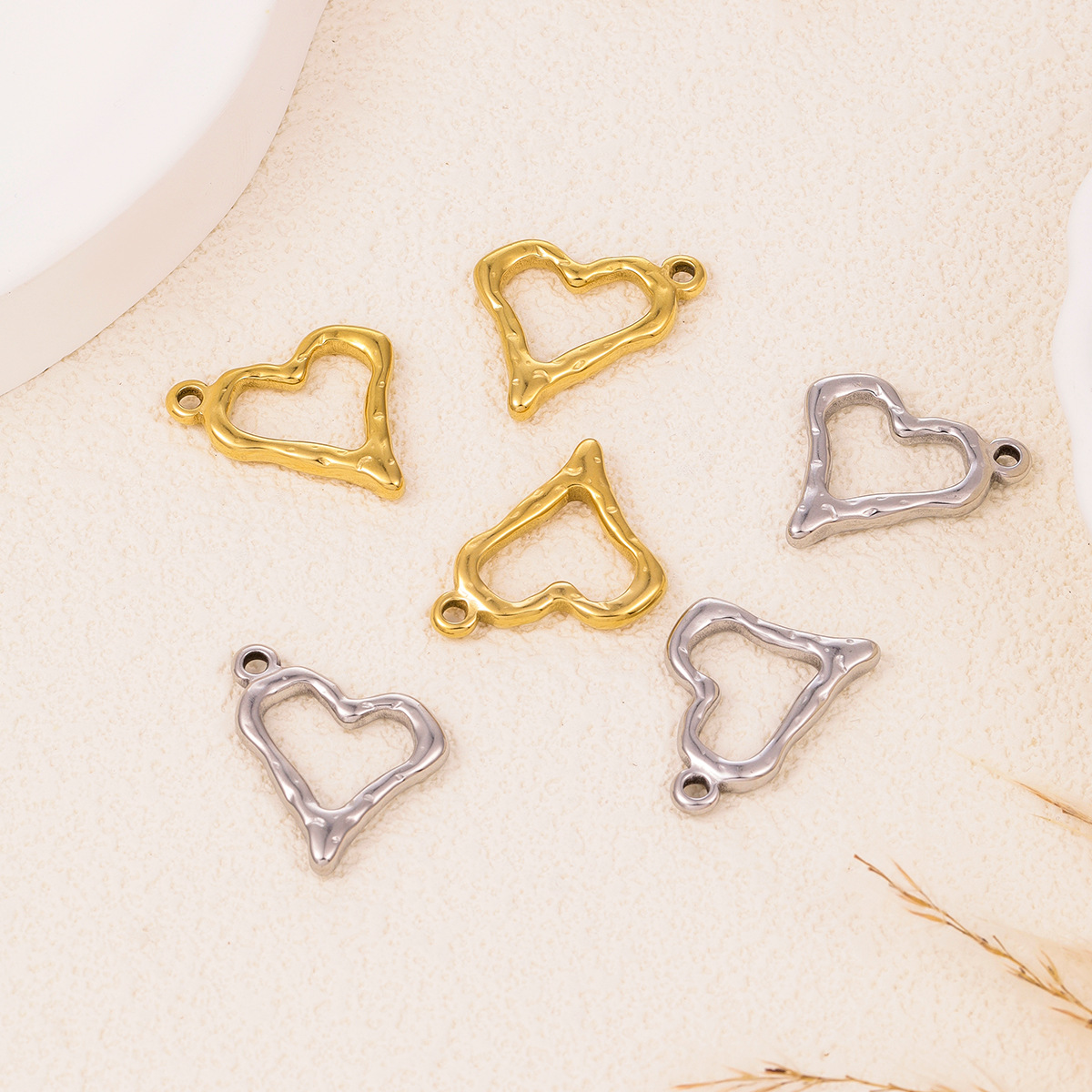 跨境热卖钛钢爱心系列不锈钢不规则心形坠子配件耳环项链吊坠挂件