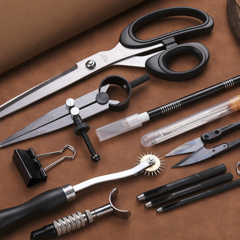 Cross-border best-selling handmade leather sewing complete set of tools, DIY leather and leather art set, leather cutting knife and cone details Picture