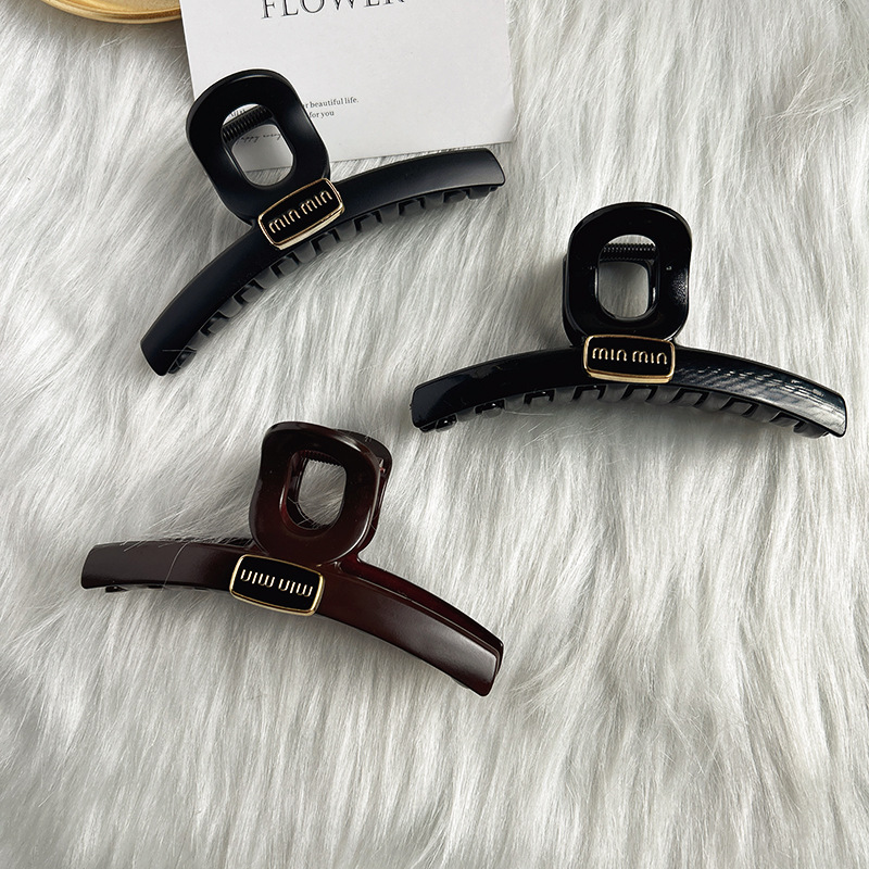 黑色夹子头饰发夹抓夹女2024新款后脑勺大号鲨鱼夹高级感气质发卡