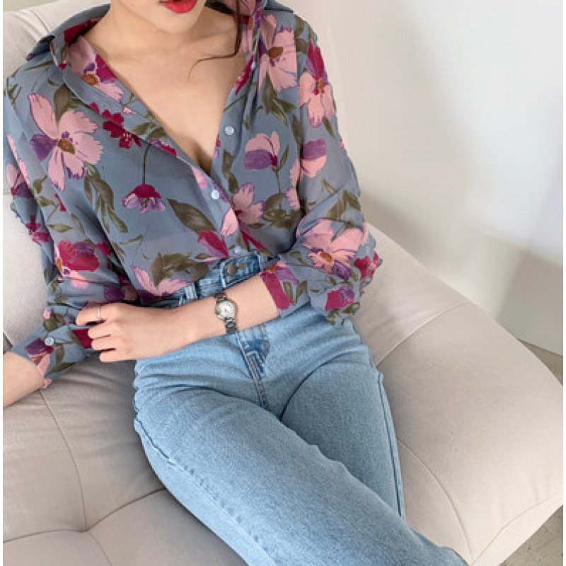 "In-stock floral chiffon women's 2021 Spring/Summer slim, slim, simple and stylish long-sleeved design with a sense of style. Application Scenario