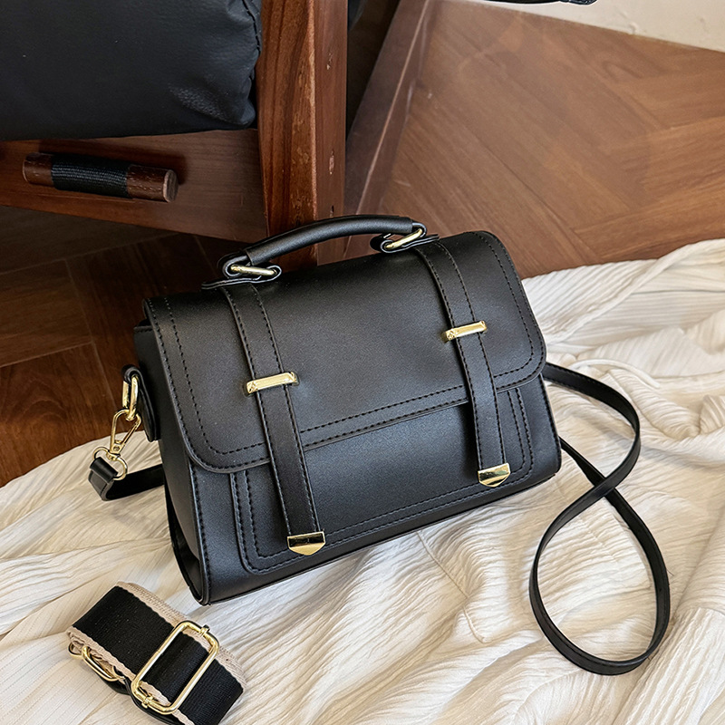 流行时尚高级感手提包新款百搭小众设计单肩斜跨包简约小方包热卖详情图2