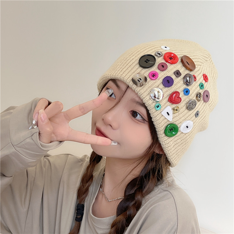 Niche Design Multicoloured Button Woolen Hats Children's Autumn And Winter Personality Pile Hats Show Face Small Knitted Hats Cold Hats Application Scenario