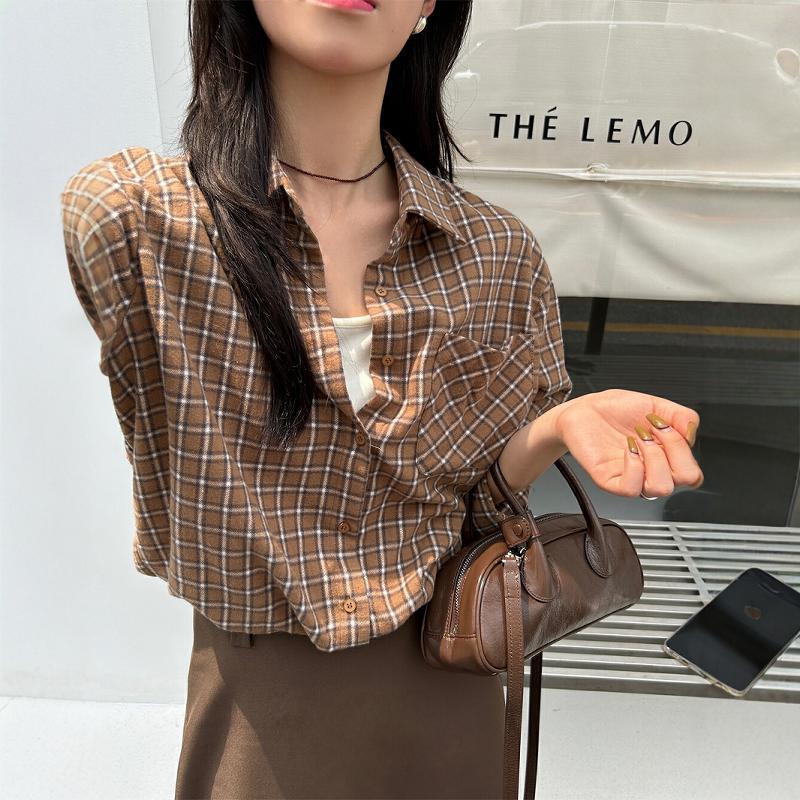 女式衬衫实物图