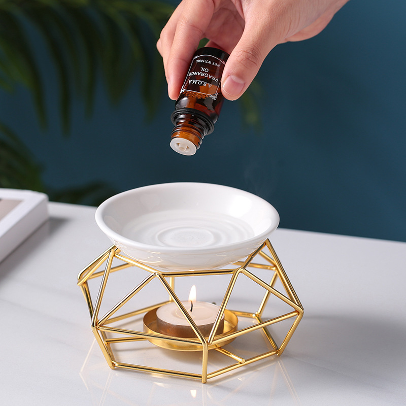 Ironwork golden rhombus-shaped aroma diffuser, essential oil lamp, candle lamp, aroma diffuser, wax melting lamp, cross-border export and foreign trade full figure