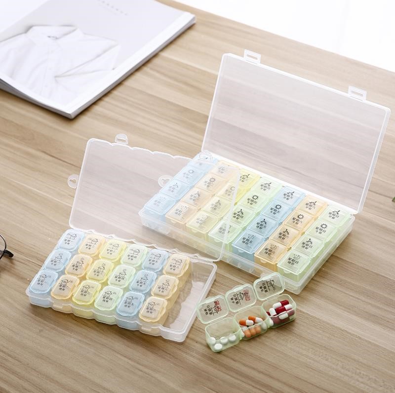 The medicine box is a large-capacity dispensing device for seven days a week, including morning, noon and evening. It is a portable storage box for the week to remind you of the pills Specification image