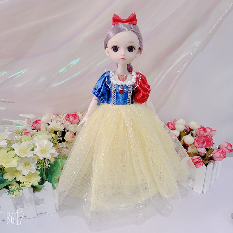 娃娃公仔实物图