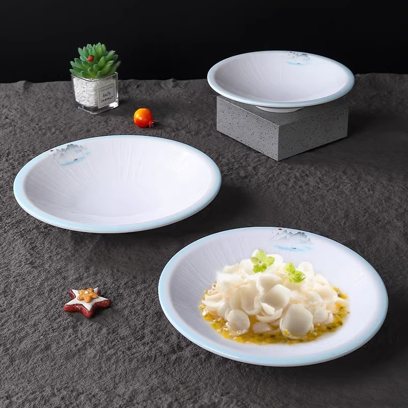 农家小炒黄牛肉盘子菜盘密胺塑料三角形盘中式湘菜馆餐具商用酒店产品图