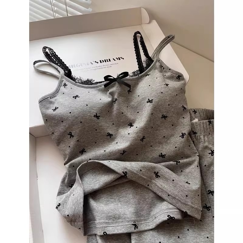 Sexy and pure sensual style pajamas for women, summer lace-trimmed halter shorts, home wear, high-end cross-border wholesale Application Scenario