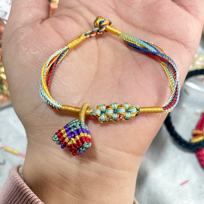 Live supply of new Dragon Boat Festival colorful rope long life strand children's bracelet peach blossom hand rope zongzi men and women adults Application Scenario