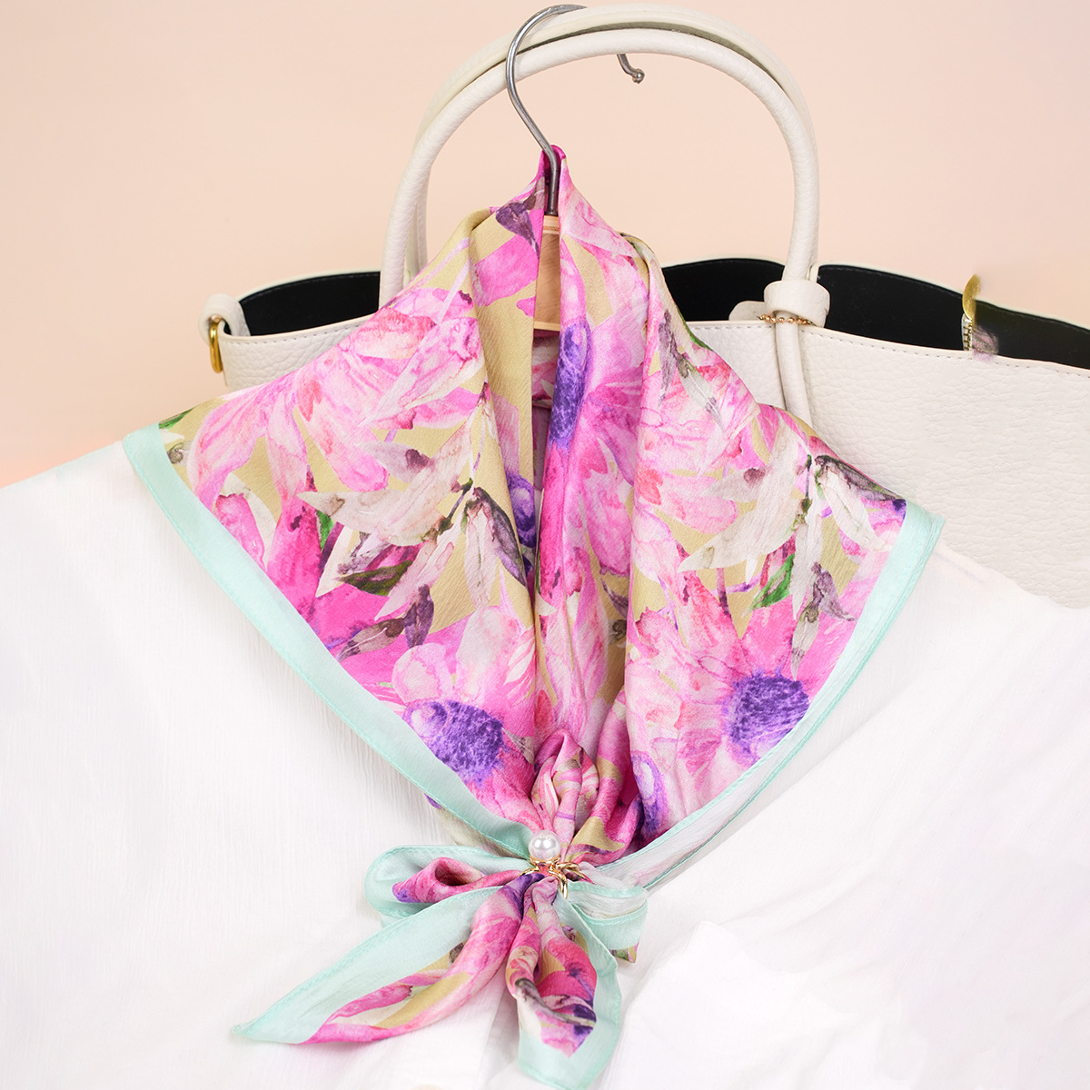 New silk small square scarf, 100% mulberry silk printed pattern gift thin decorative small scarf, fashionable and versatile silk scarf Application Scenario