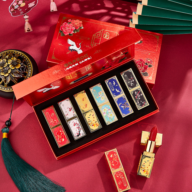 中国风雕花口红套装故宫圣诞礼盒保湿显白新年开运国潮品牌联名款