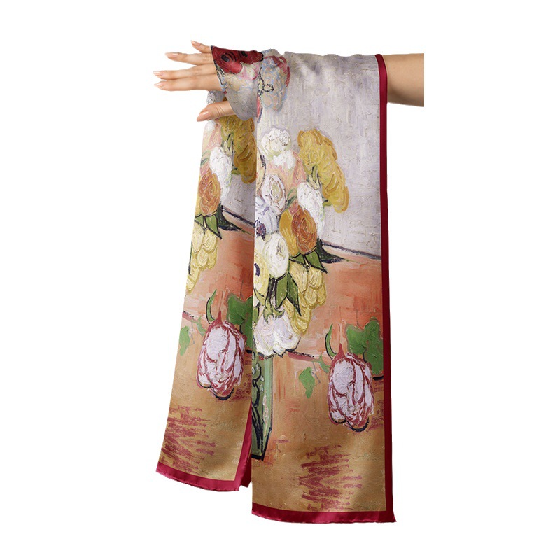 This is a double-layered long Chinese-style retro scarf with a new silk satin satin scarf by Emperor Huizong of the Song Dynasty. It's a perfect autumn shawl for your mother Item Picture