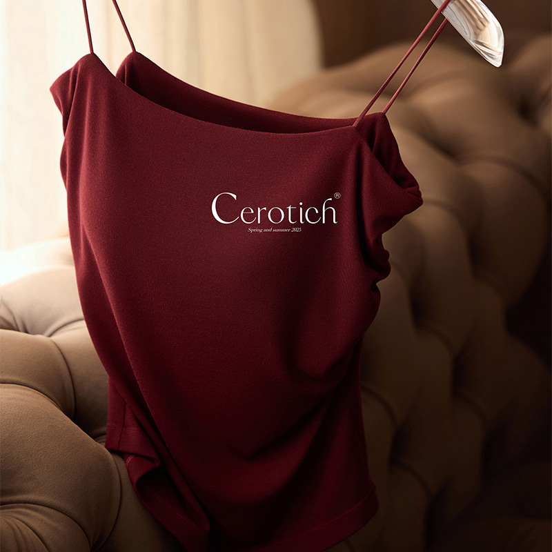 Cerotich Ice Cloud Gauze ultra-fine shoulder strap one-neck halter vest for women's outerwear, Summerale with chest pad and back center Application Scenario