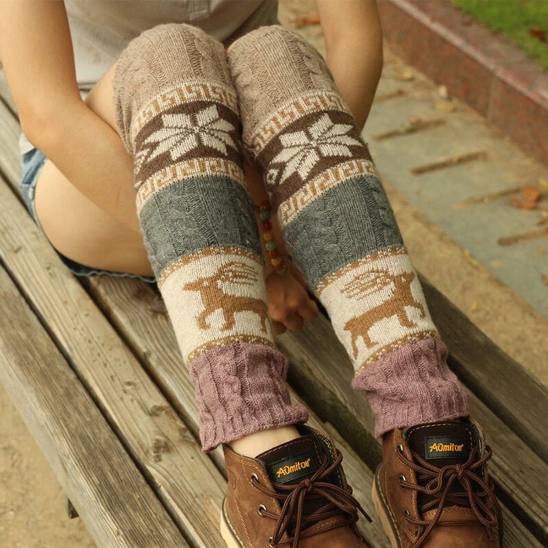 Autumn and winter twisted snowflake deer sock, knitted knee pads, wool pile socks, warm leg and foot protectors, boot covers for women