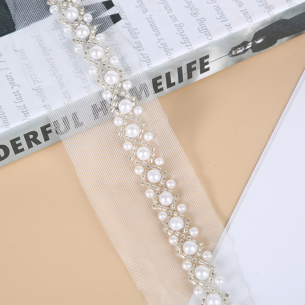 Fabricante en stock tela de malla bordados a máquina cuentas bordados con borde floral doble diamante encaje de perlas ropa accesorios DIY código de barras encaje accesorios correas Application Scenario