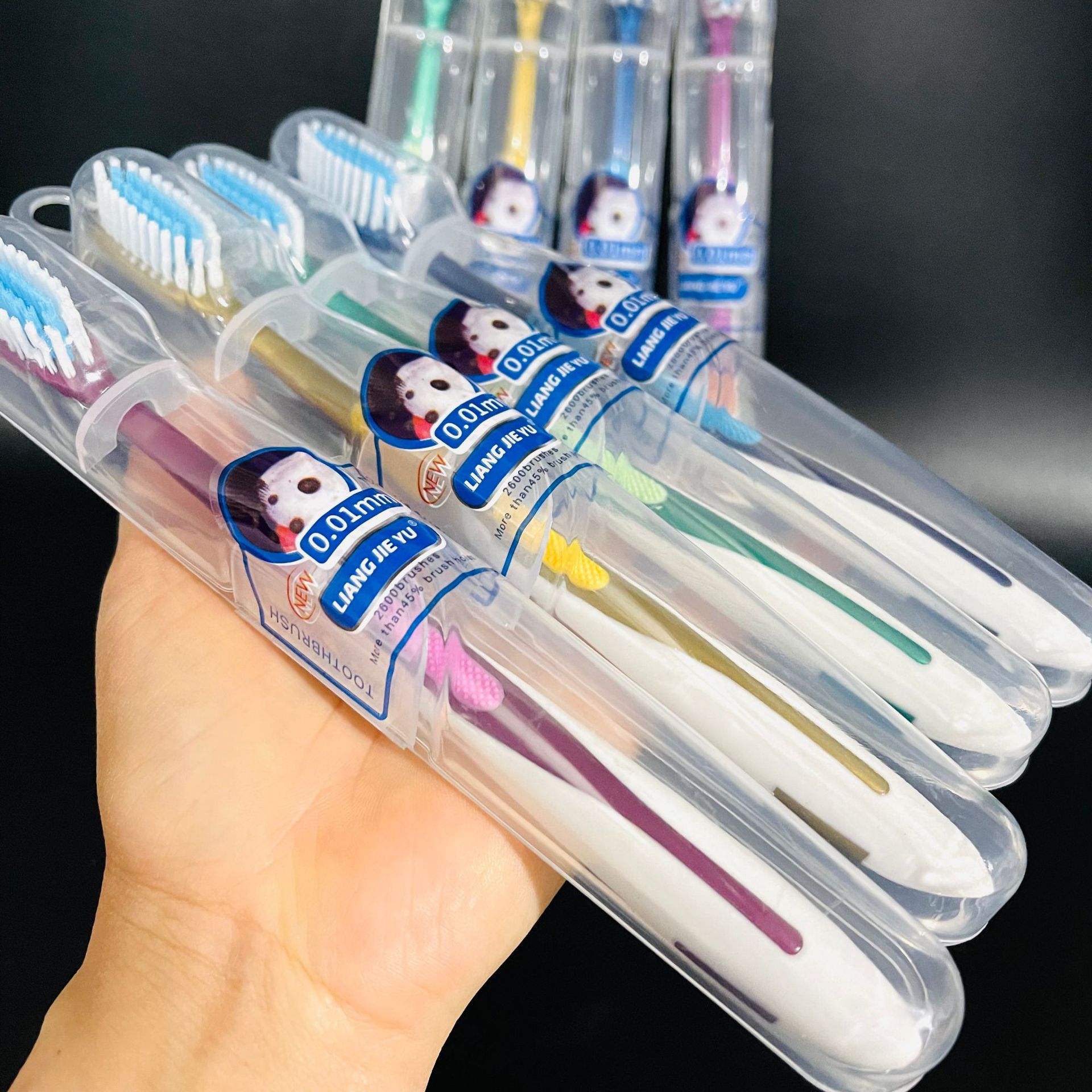 【 Zone 2-12 】3110 toothbrush: 20 yuan per box, 240 yuan per piece. New 3110 toothbrush, individual packaging, home, daily use, travel, colored soft bristle toothbrush. Wholesale: 1 yuan or 2 yuan Item Picture