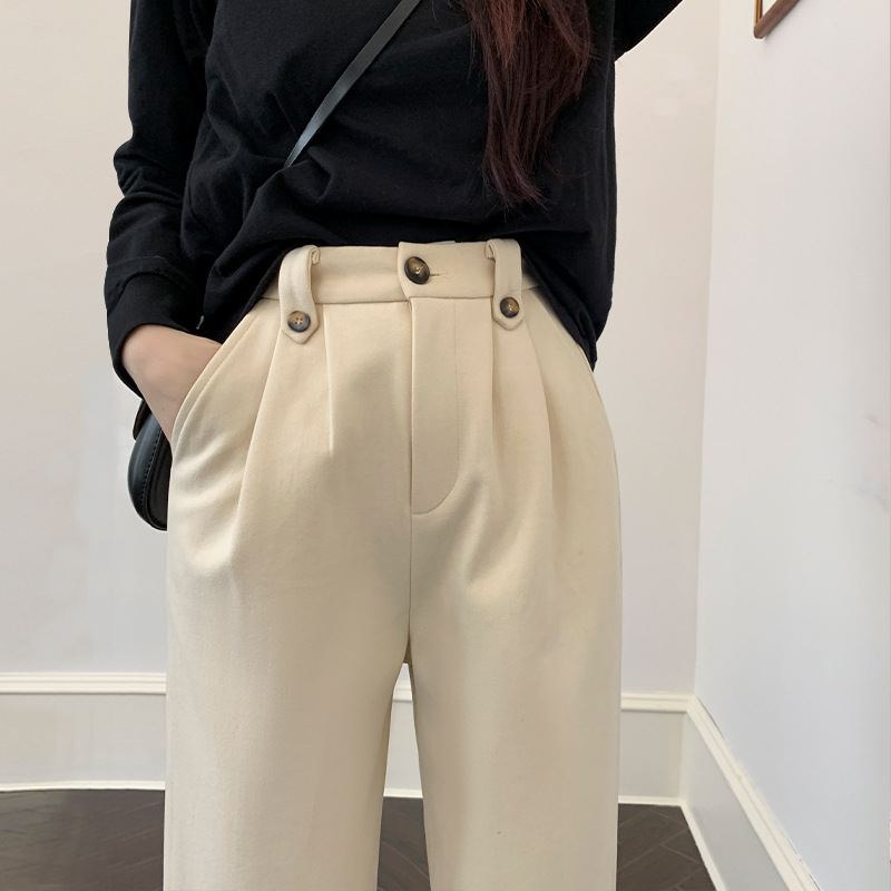 Apricot-colored woolen pants for women in the autumn and winter of 2022: loose, slimming, thickened, warm, and casual, grandma and dad pants details Picture