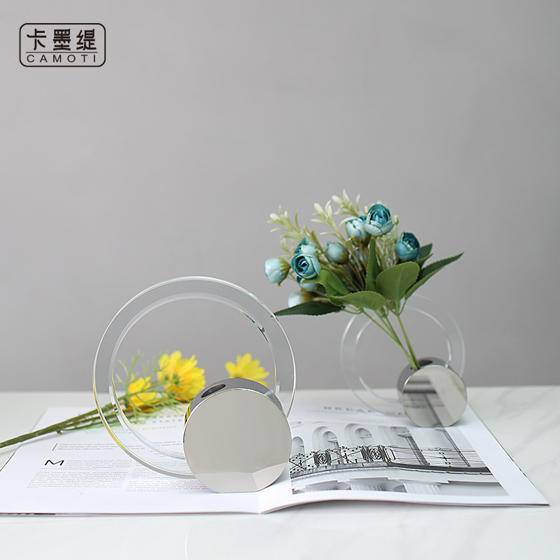 Modern light luxury crystal vases, wine cabinets, model rooms, sales offices, coffee table decorations, living room dining table decorations, model room decorations, tabletop ornaments Application Scenario
