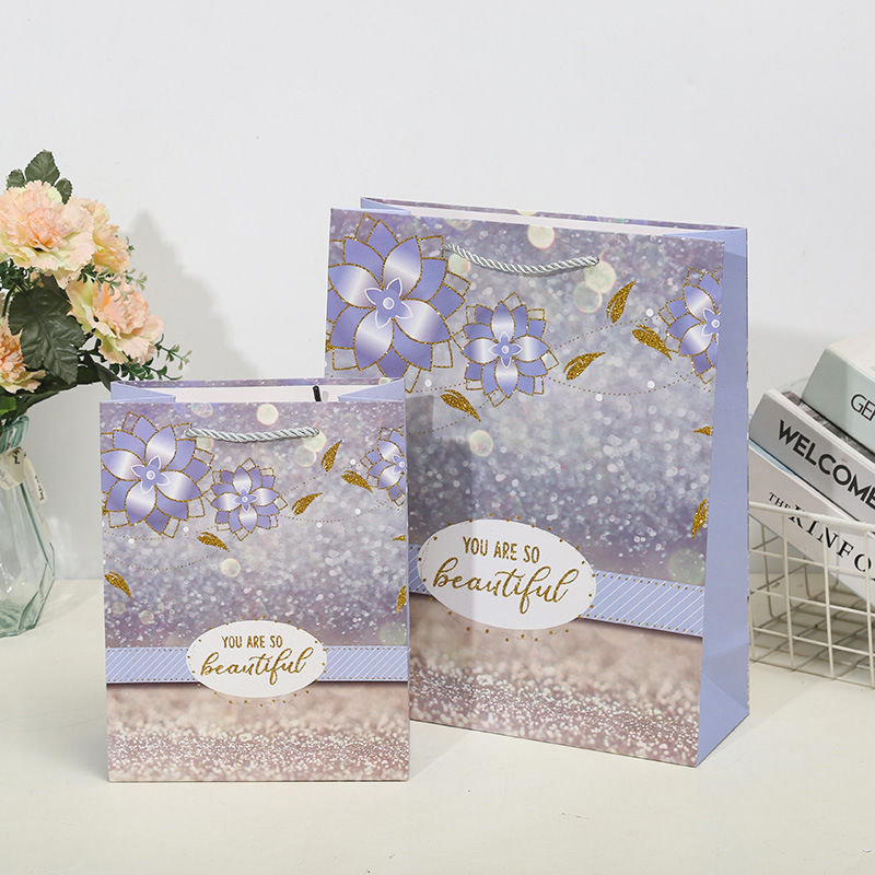 Colorful flower gift bags, handbags, paper bags, clothing shopping bags, birthday return gifts, souvenir packaging bags, South America Application Scenario