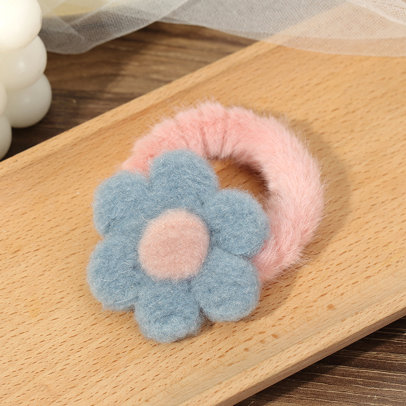 Wholesale of children's plush hair bands, Japanese and Korean girl flower hair ties, simple and cute hair tie leather band accessories for autumn and winter details Picture